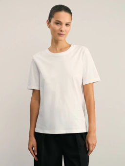 Базовая футболка из хлопка / Zarina