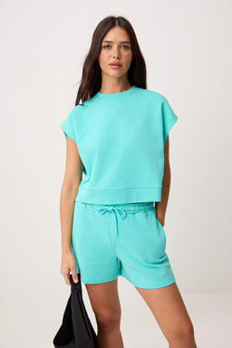Turkuaz Regular/Normal Kal?p Kolsuz Kal?n Orme Bluz TWOSS26BZ00836