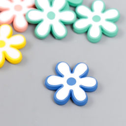 Цена за 12 шт. Бусины для творчества акрил Ромашки, 0.4?2.3?2.3 см, МИКС