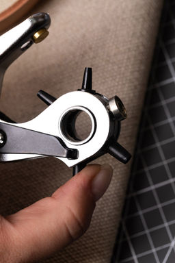 Micron HPU-6 Щипцы - пробойник 6 насадок