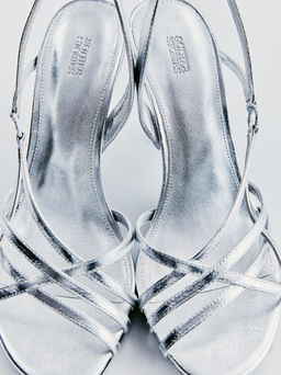 Sandalias de piel con anilla - H&m фото 3