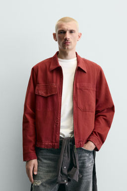 CAZADORA CROPPED FIT EFECTO ROTOS / BURGANDY MARS - Zara фото 2