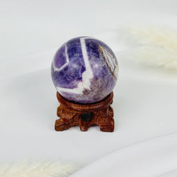 Шар из шевронного Аметиста на подставке
