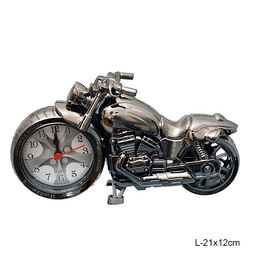 Часы настольные Мотоцикл 21 см / PF168A /уп 96/