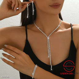 Набор бижутерии со стразами