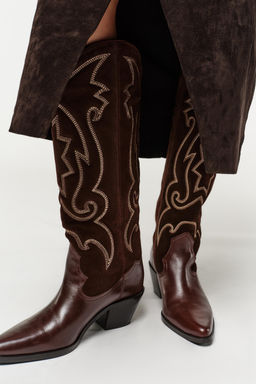 EMBROIDERED LEATHER COWBOY KNEE-HIGH BOOTS