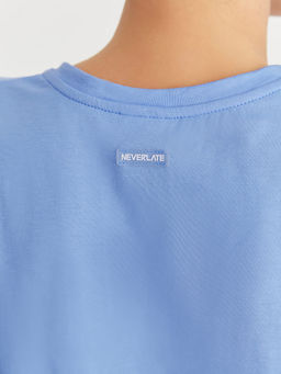 Базовая футболка свободного силуэта с брендингом AESTHETICS & SPORTS - NEVERLATE фото 3