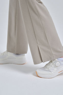 Брюки трикотажные Бледно-зеленый