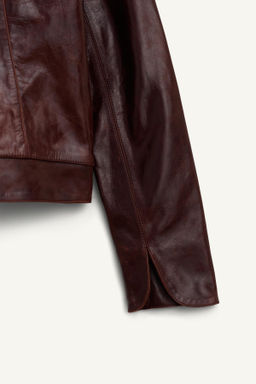 LIMITED EDITION 100% LEATHER CROPPED BLAZER - Zara фото 10