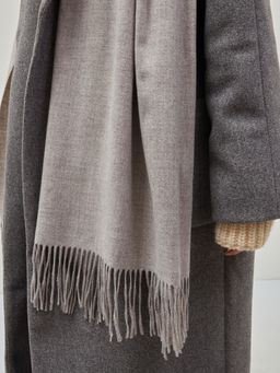 в составе шерсть Большой, мягкий, теплый двусторонний однотонный палантин - Tantino фото 5