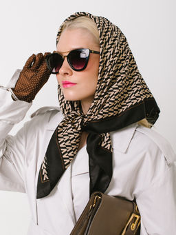 Большой, мягкий, тонкий и очень нежный двусторонний платок