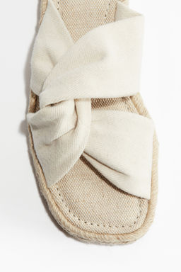 Sandalias alpargata con detalle entrelazado - H&m фото 4