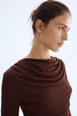 Top con escote drapeado - H&m фото 3