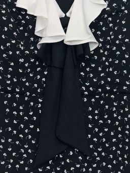 Платье мини с контрастным воротником / Zarina