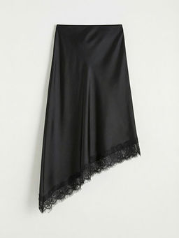 Dantel Detayl? Asimetrik Kesim Saten Etek