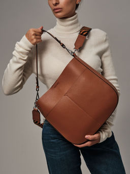 Сумка кожаная на плечо Azaro 30868 коричневый