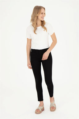 Женские черные брюки из плотной ткани