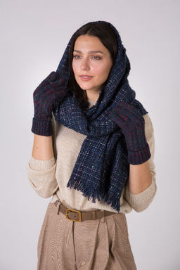 Элегантный палантин с люрексовой и буклированной нитями - Модные истории фото 3