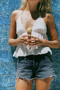 SHORTS DENIM TRF ROTOS TIRO MEDIO / Azul - Zara фото 2