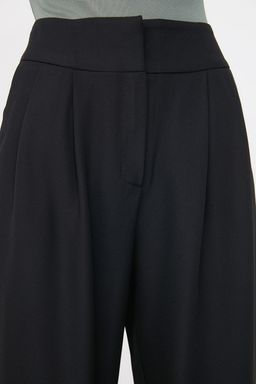 TRENDYOLMILLA Siyah Straight/Duz Kesim Pilili Dokuma Pantolon TWOSS19WX0017  фото 8