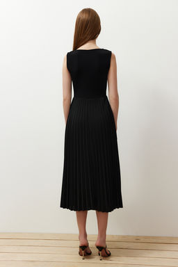 TRENDYOLMILLA Bordo Piliseli Astarl? Kolsuz Esnek Orme Midi Elbise TWOSS24EL00785  фото 6