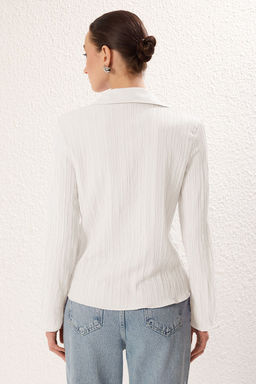 TRENDYOLMILLA Beyaz Dokulu Kumas Onden Baglama Detayl? Dokuma Gomlek TWOSS25GO00012 фото 6