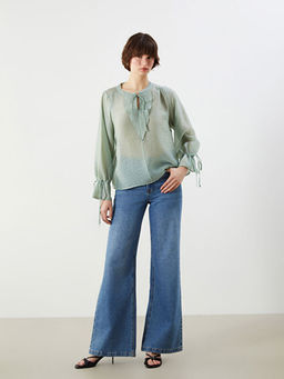 Ba?lamal? Yaka Kad?n Bluz