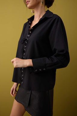 Siyah Onu Bagc?k Detayl? Oversize Gomlek TWOAW26GO00010
