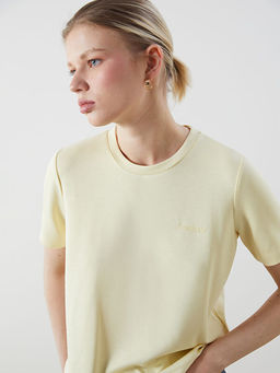 Bisiklet Yaka Nak??l? Kad?n Ti??rt