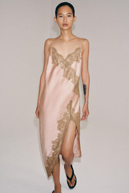 VESTIDO SATINADO ENCAJE ZW COLLECTION / Rosa empolvado