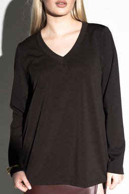 Лонгслив с V- образным вырезом