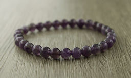 Аметист темный 6мм, браслет "Классика" длина 18см