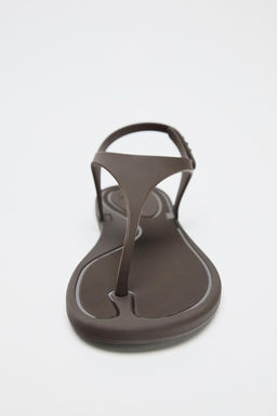 RUBBERISED SANDALS - Zara фото 4