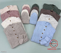 Вязаные комбинезоны из трёх предметов