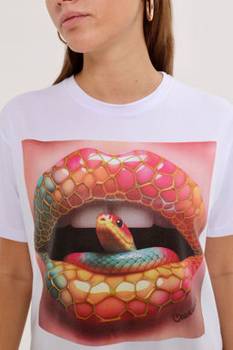 Футболка с принтом (змея)