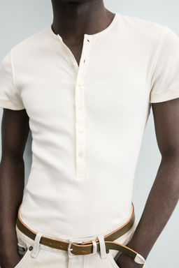 CAMISETA RIB CUELLO PANADERO / Blanco roto
