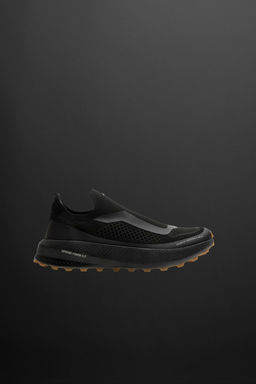 RUNNING TRAINERS