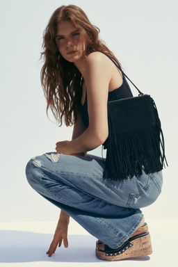 FRINGED SPLIT SUEDE MINI CROSSBODY BAG - Zara фото 8