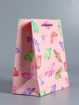 Пакет подарочный ламинированный «Крылья счастья», розовый, 18×22.3×10 см