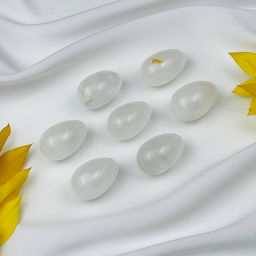 Яйцо из молочного Кварца