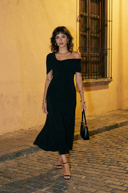 Siyah A-Kesim Asimetrik Yaka Orme S?k Abiye Elbise TPRSS24EL00046