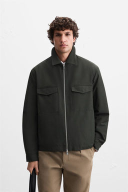 OVERSHIRT WITH POCKETS AND ZIP
