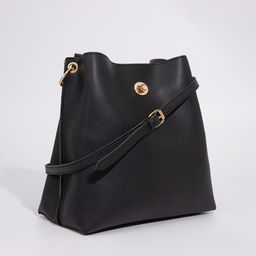 Сумка женская на застёжке, чёрная