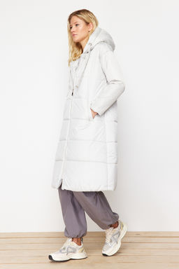 TRENDYOLMILLA Siyah Kapusonlu Su Itici Uzun Sisme Mont TWOAW24MO00136  фото 23