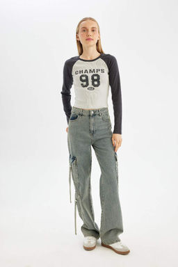 Женская антрацитовая футболка с длинным рукавом в рубчик с круглым вырезом и принтом - Defacto фото 2