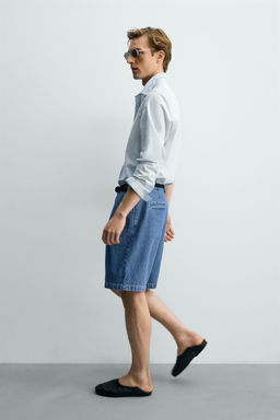 BERMUDA DENIM RELAXED FIT PLIEGUES / Azul