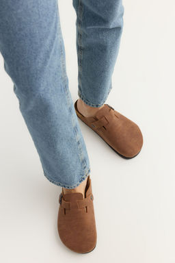 Kahverengi Onu Kapal? Duz Kad?n Sabo Terlik TAKSS25TE00001