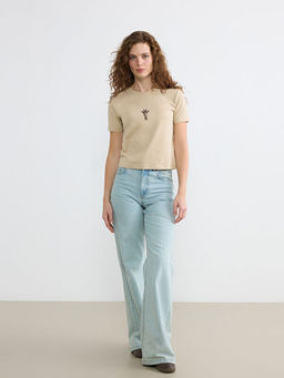 Bisiklet Yaka Z?rafa Bask?l? Kad?n Ti??rt