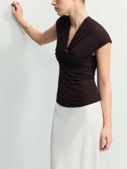 Приталенный топ из модала / Zarina фото 2