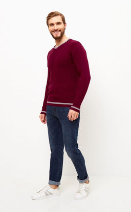 Пуловер с контрастной V-образной горловиной F221-15-3010 бордовый - Fine joyce фото 4